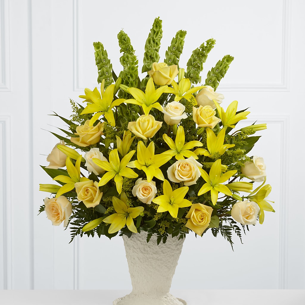 Golden Memories Arrangement – Fred Meyer, Portland OR