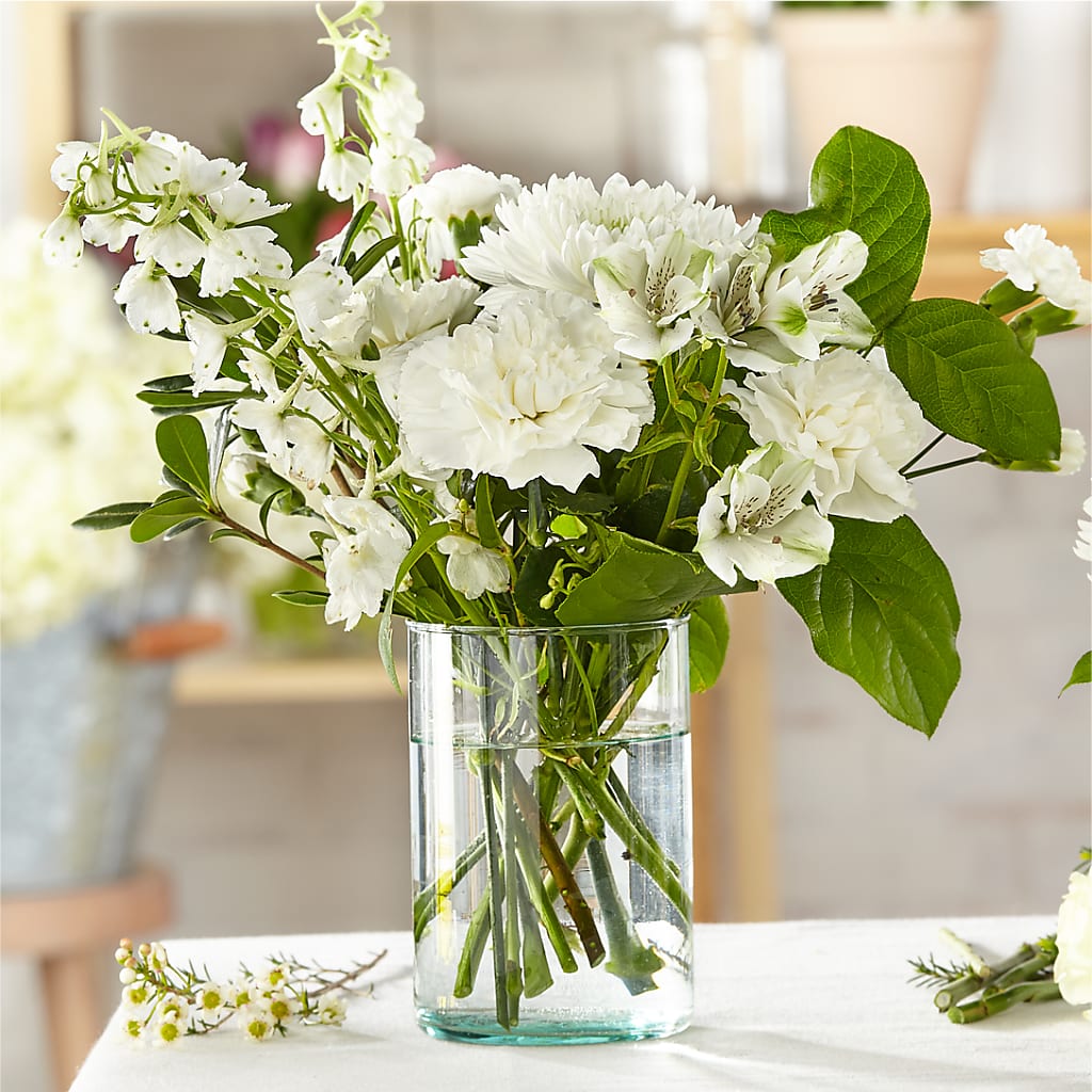 Classic Ivory – A Florist Original – Fred Meyer, Portland OR