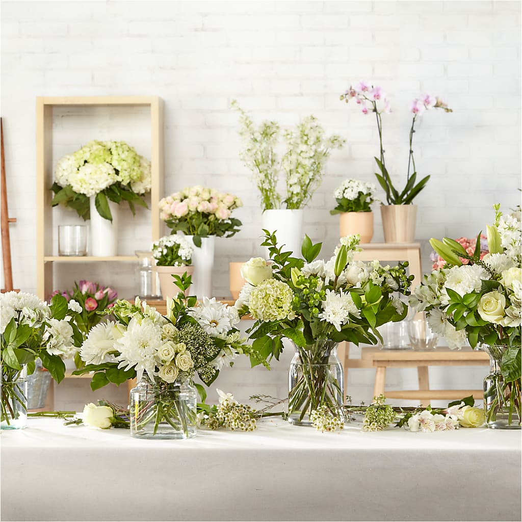Classic Ivory – A Florist Original – Fred Meyer, Portland OR