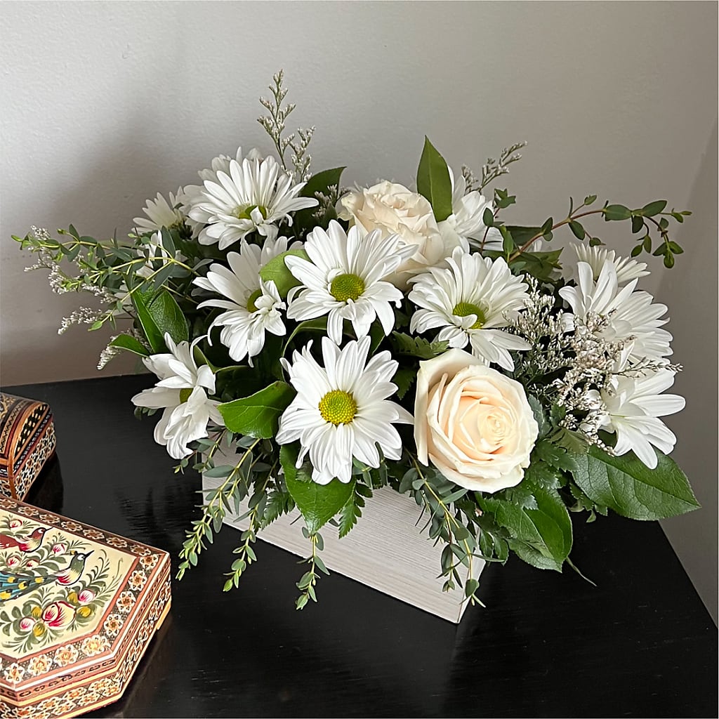 Fresh Linen Box Bouquet –  Fred Meyer, Portland OR