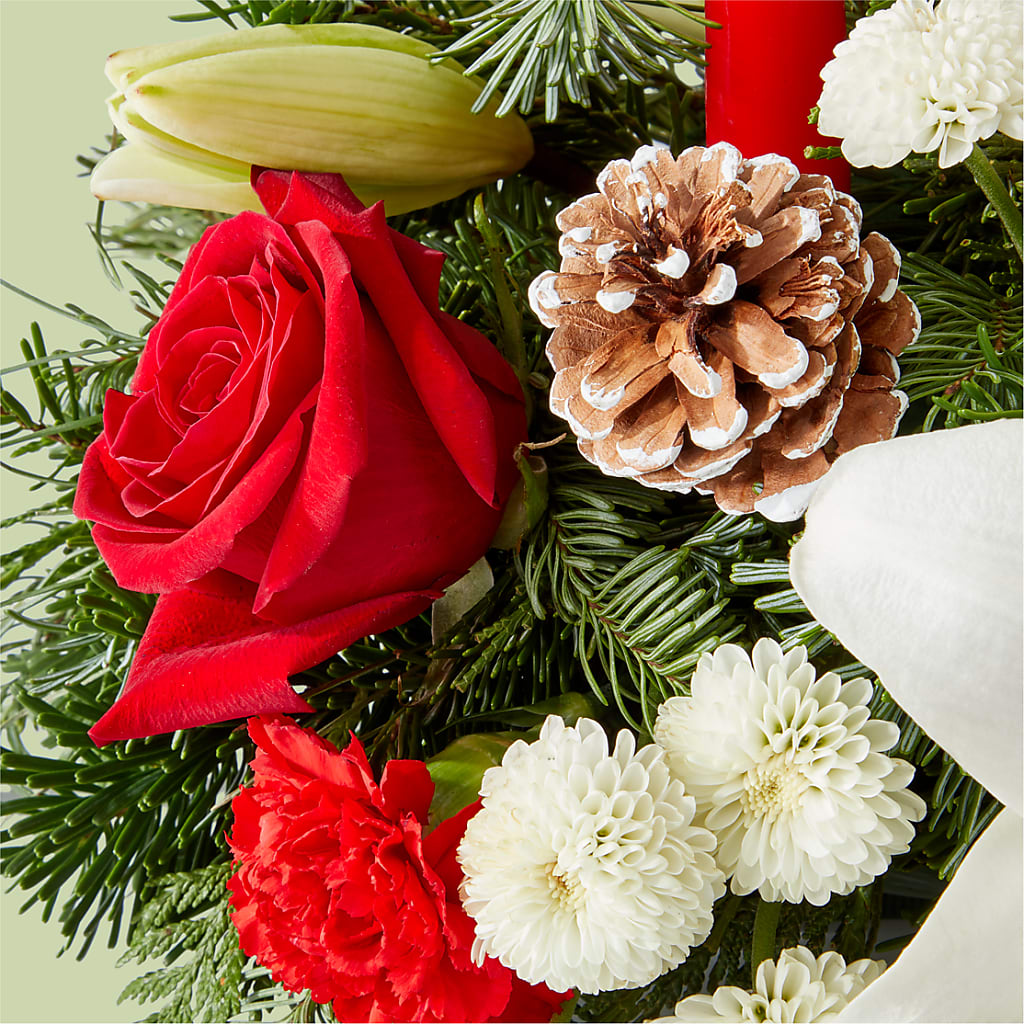 Seasonal Festivities Centerpiece –  Fred Meyer, Portland OR